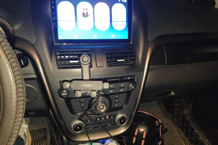 Used Bestune X80 2016 2.0L automatic Comfort trim level