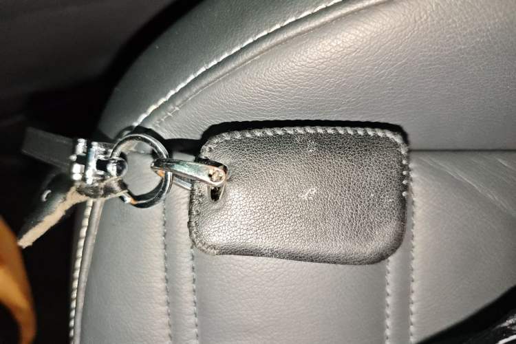 Used Volkswagen Touran 2016 Volkswagen Touran L 280TSI DSG Luxury Edition Interior 1