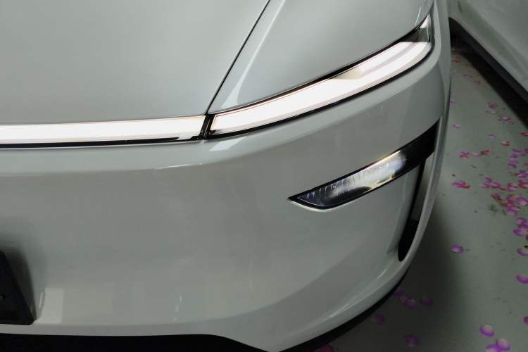 Used Tesla Model Y 2026 Rear-Drive Model
