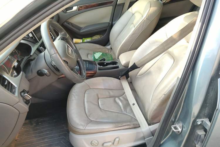 Used Audi A4L 2011 2.0 TFSI Comfort Model