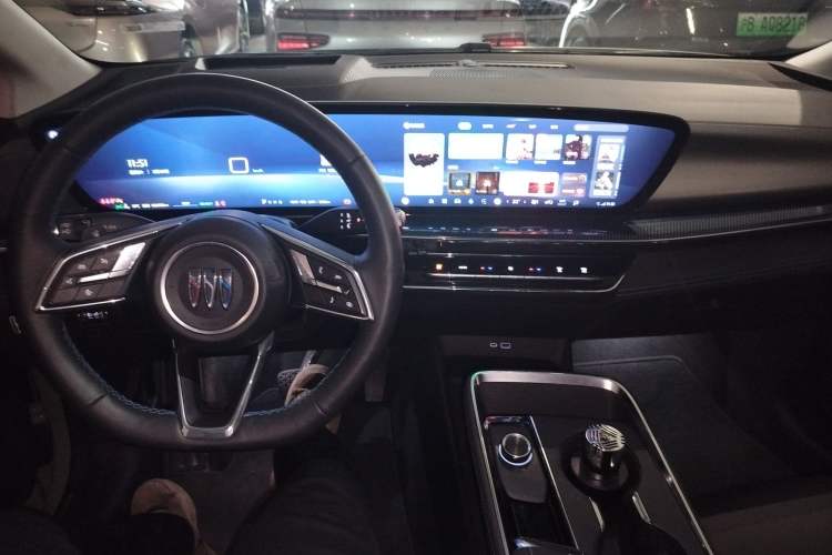 Used Buick E4 2023 Smart Edition Center Console