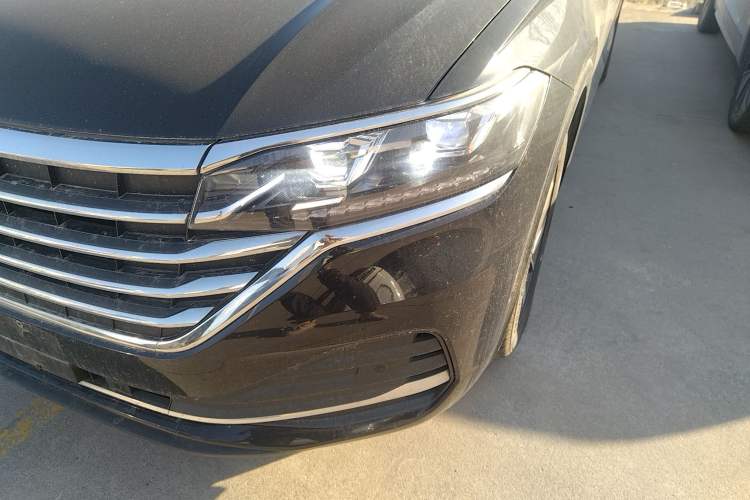 Used Volkswagen Viloran 2024 330TSI Luxury Edition
