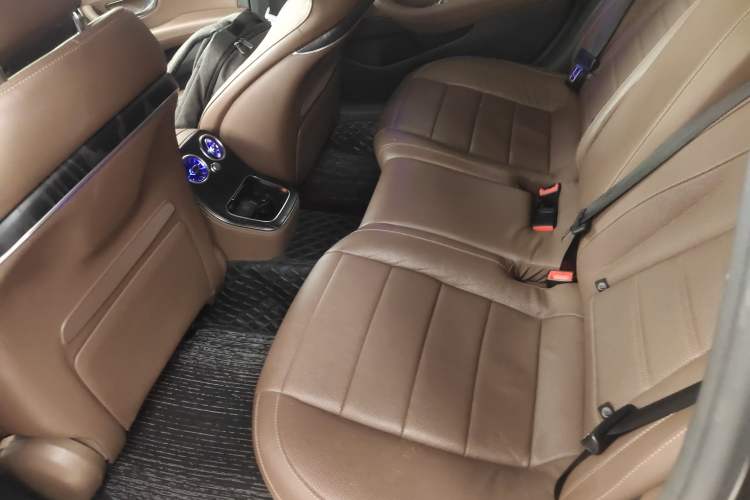 Used Mercedes-Benz E-Class 2021 Restyled E 300 L Sport Luxury Edition Left Rear Seat