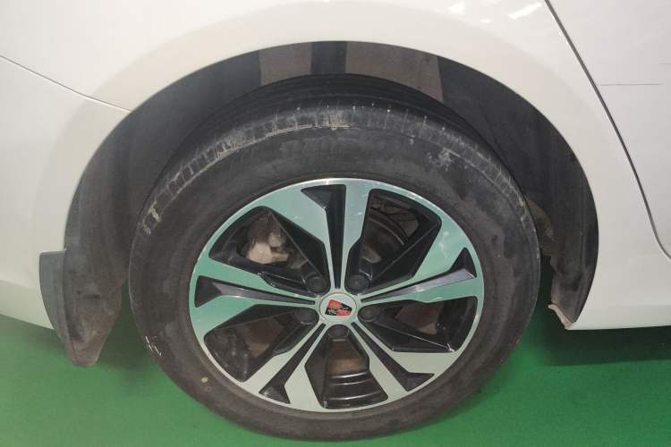 Used Roewe 360 2017 1.5L Automatic Luxury Edition
