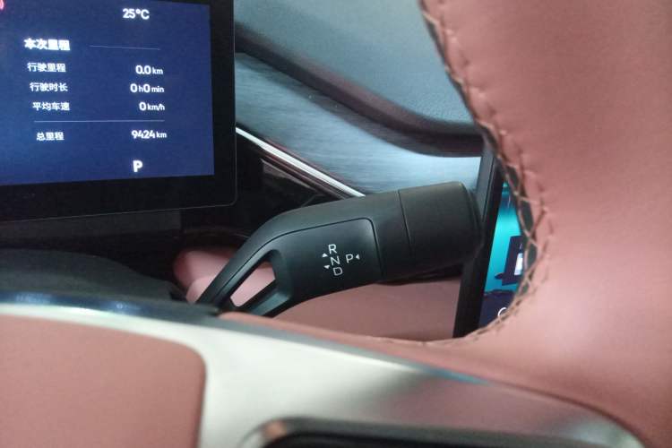 Used Geely Galaxy L6 2025 EM-i 140km Explorer+ Edition
