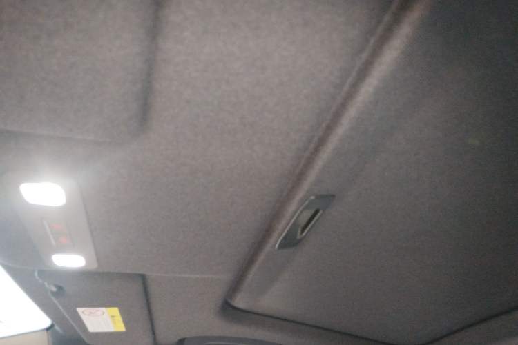 Used Nissan N6 2026 Model 180 Max Headliner