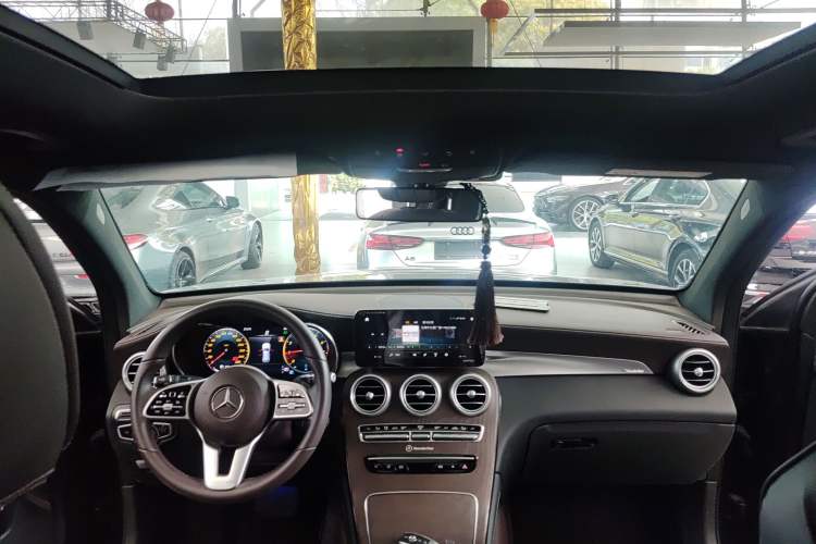 Used Mercedes-Benz GLC 2021 GLC 260 L 4MATIC Luxury Model Headliner