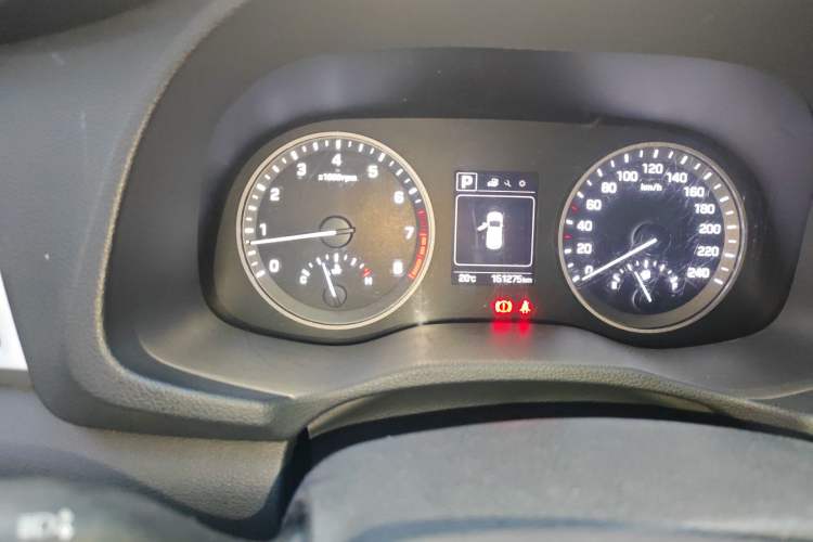 Used Hyundai Tucson 2015 1.6T Dual-Clutch Two-Wheel-Drive Smart Model
