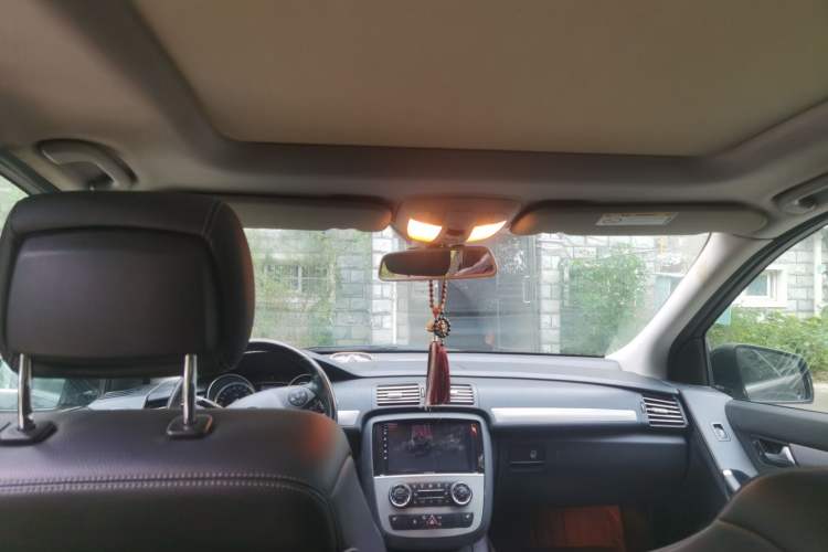 Used Mercedes-Benz R-Class 2015 R 320 4MATIC Luxury Model