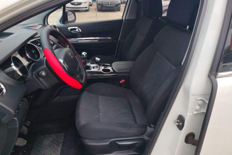 Used Peugeot 3008 2015 2.0L Manual Classic Edition Left Front Seat