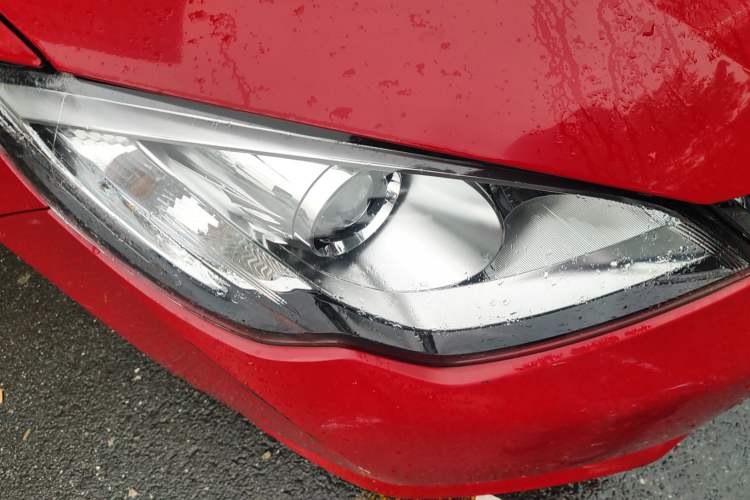 Used Roewe 360 2015 20T TST Deluxe Edition
