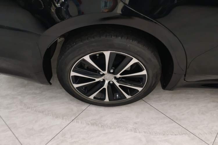 Used Toyota Crown 2018 2.0T Fashion Edition
