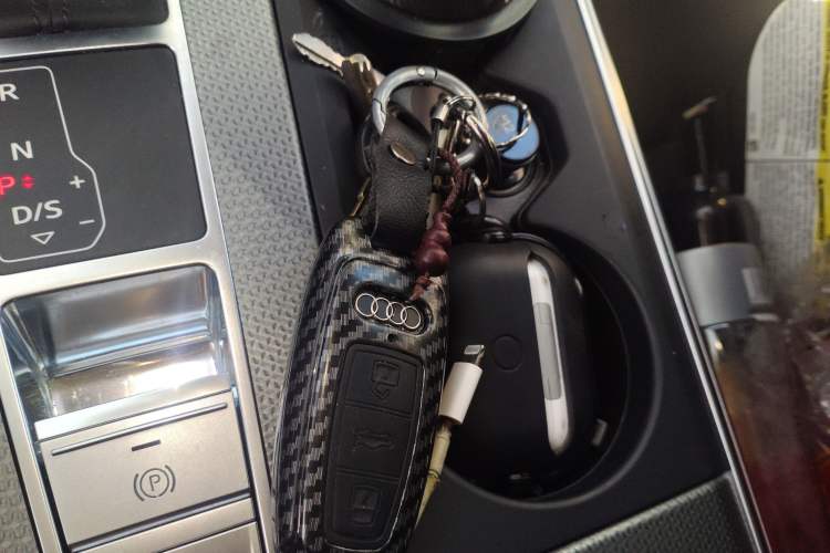 Used Audi A6 2023 allroad quattro 55 TFSI Prestige Off-Road Model