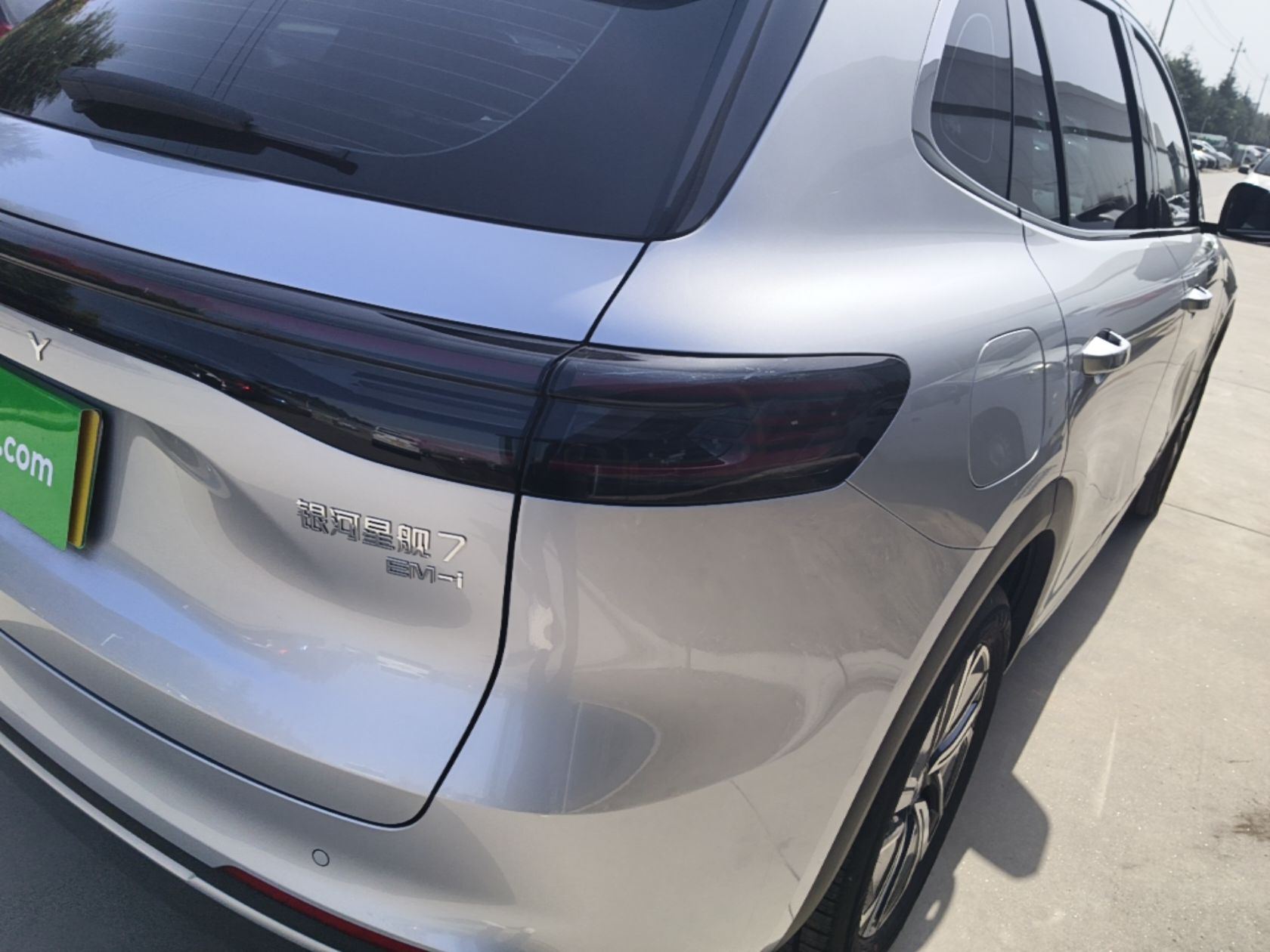 Geely Galaxy Xingjian 7 EM-i 2025 120km Launch+ Version — снимка 9
