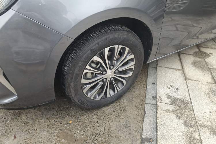 Used Buick GL8 2021 Land Cruiser Executive Class 652T Comfort Model