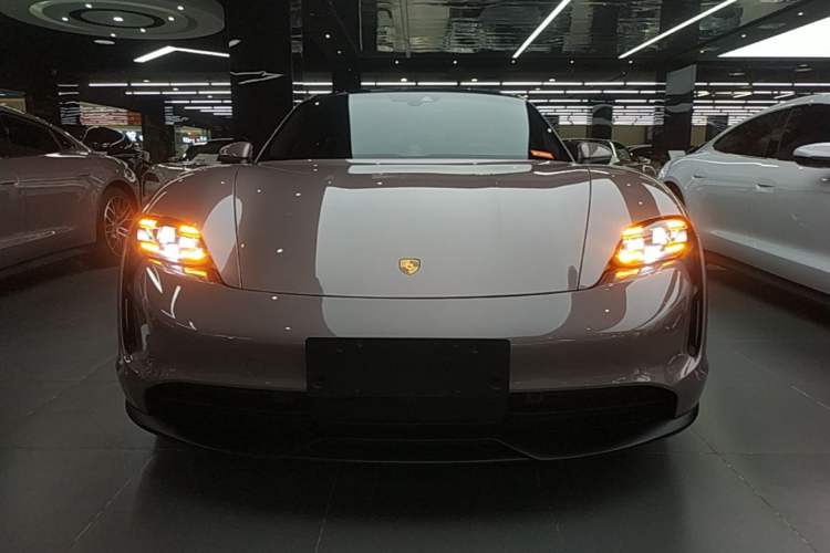 Used Porsche Taycan 2022 Taycan Front