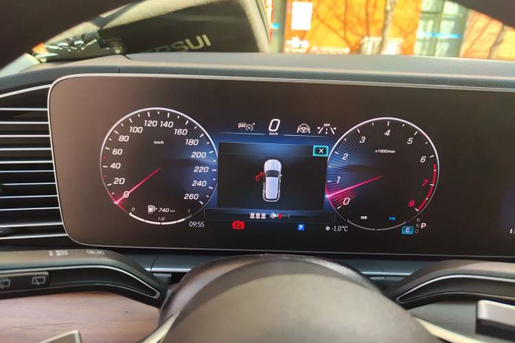 Used Mercedes-Benz GLE 2024 GLE 450 4MATIC Stylish Model Instrument Cluster