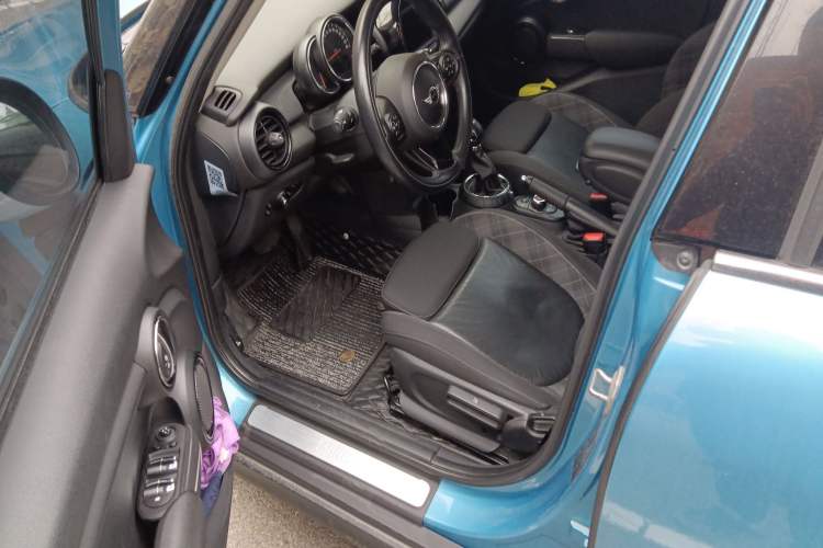 Used MINI MINI 2015 1.5T COOPER Fun Five-Door Edition
