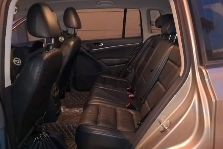 Used Volkswagen Tiguan 2015 1.8TSI Automatic Two-Wheel Drive Comfort Edition Left Rear Seat