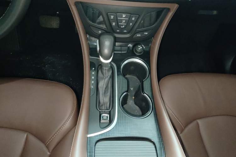 Used Buick Envision 2021 532T Two-Wheel-Drive Elite Version Gear Lever