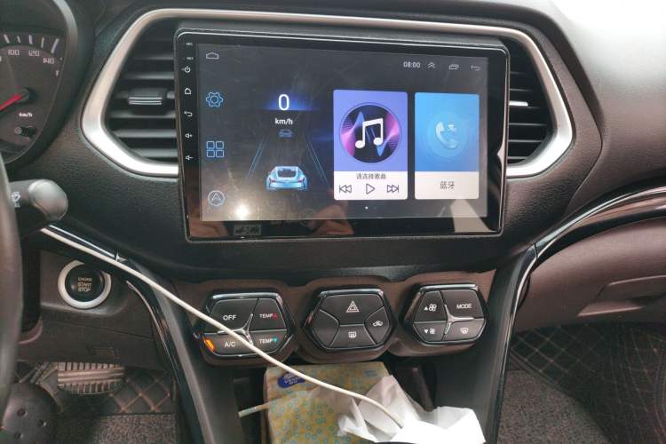 Used GAC Trumpchi GS4 2017 200T G-DCT Two-Wheel Drive Elite Edition Audio And AC Panel