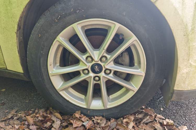 Used Ford Focus 2015 Hatchback EcoBoost 125 Automatic Supreme Style Edition
