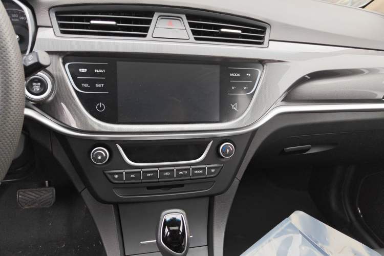 Used Geely Auto Emgrand 2017 Hatchback RS Million Edition 1.5L CVT Upward Version