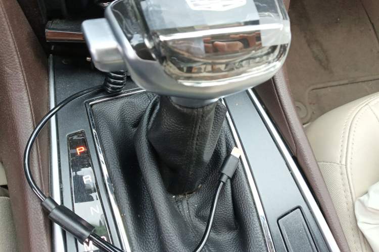 Used Cadillac SRX 2015 3.0L Elite Model Gear Lever