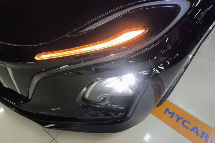 Used Hongqi E-QM5 2024 500km Range Edition
