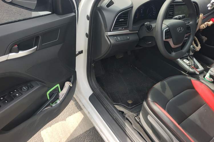 Used Hyundai Elantra (6th Generation / Lingdong) 2016 1.6L Automatic ZhiXuan – Elite Version Driver Seat