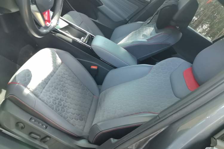 Used Volkswagen ID.4 X 2021 Pro Smart Long-Range Edition