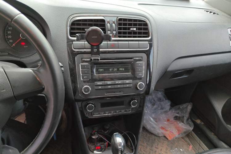 Used Volkswagen Polo 2013 1.6L Automatic Luxury Edition
