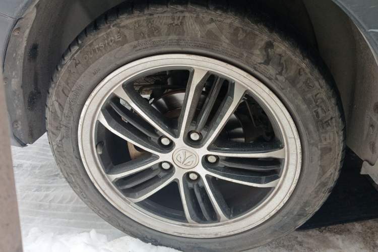 Used BAIC Weiwang M50F 2017 1.5L Standard Model
