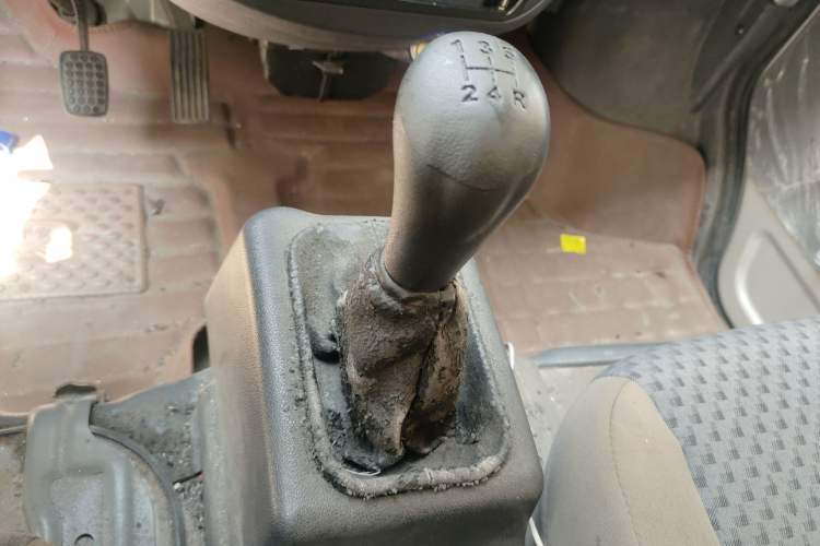 Used Wuling Zhiguang 2015 1.2L Practical LS-I Model Gear Lever