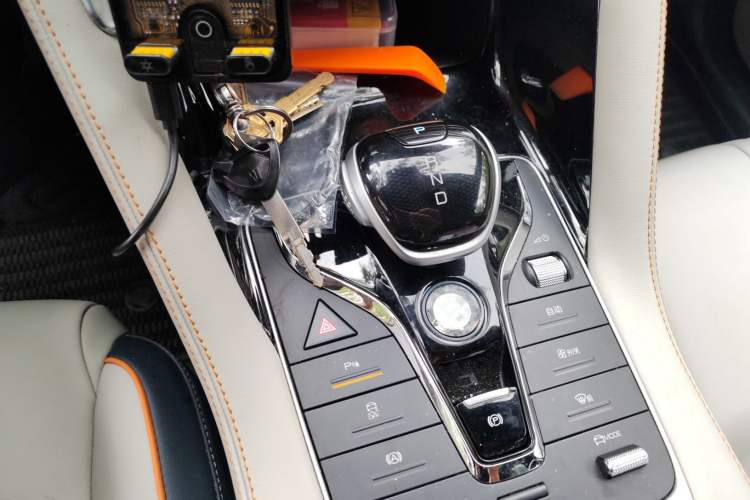 Used BYD Song PLUS New Energy 2021 DM-i 110KM Flagship Model Gear Lever