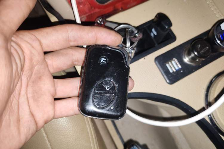 Used BYD S6 2012 2.0L Manual Luxury Version