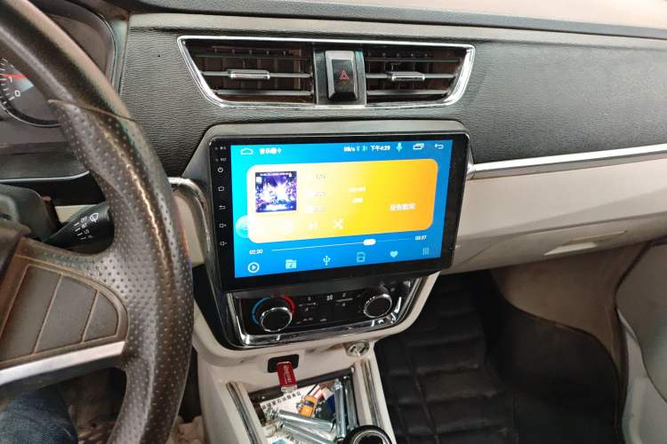 Used Jinbei New Hiace X30L 
