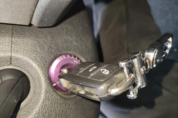 Used Volkswagen Lavida 2013 Restyled Classic 1.6L Automatic Comfort Edition Vehicle Key