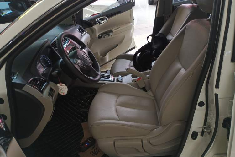 Used Nissan Sylphy 2019 1.6XV CVT Smart Connect Luxury Edition China VI Standard Left Front Seat