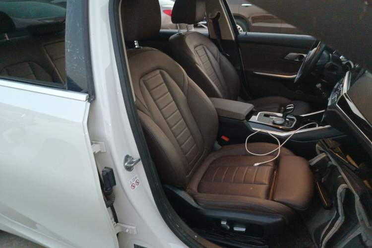 Used BMW 3 Series 2021 Facelifted 320Li M Sport Package
