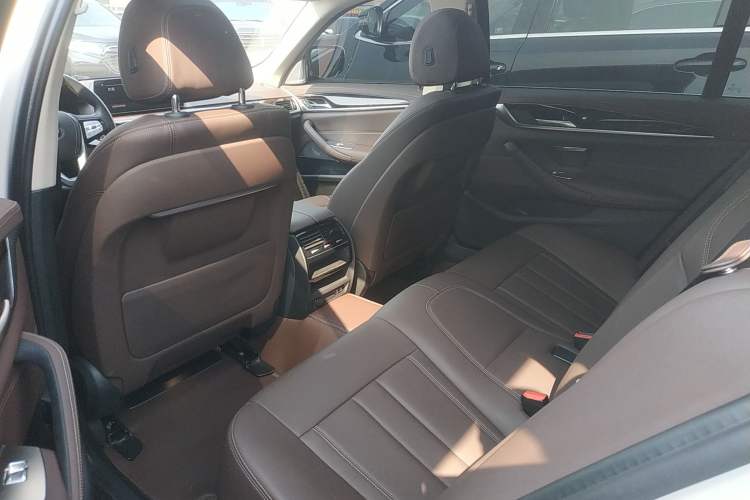 Used BMW 5 Series 2020 525Li Luxury Package
