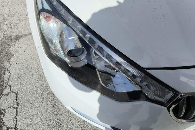 Used Kia K3 2015 1.6L Manual GL Right Front Headlight