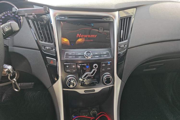 Used Hyundai Sonata 2011 2.0L Automatic Leading Edition
