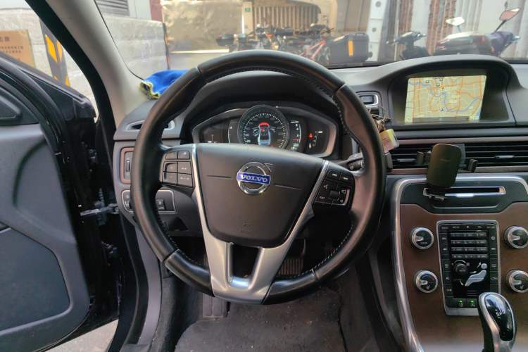 Used Volvo S80L 2015 2.0T T5 Smart Luxury Edition
