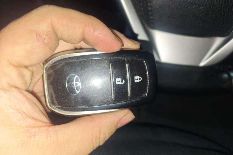 Used Toyota Highlander 2017 2.0T Four-Wheel Drive Luxury Edition 7 Seats