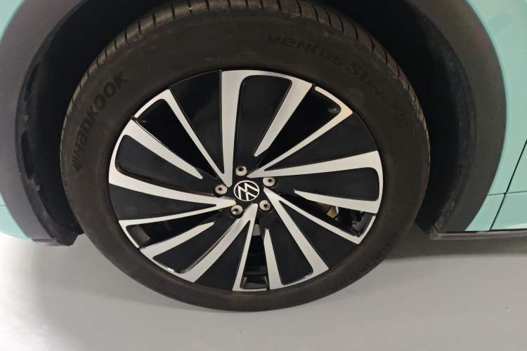 Used Volkswagen ID.4 X 2023 Ultra-Intelligent Long-Range Version
