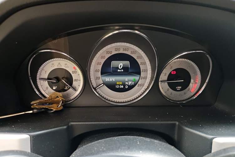 Used Mercedes-Benz GLK-Class 2015 GLK 260 4MATIC Dynamic Edition Ultimate Version
