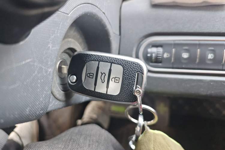 Used Baojun E100 2020 305KM Smart Drive Version Vehicle Key