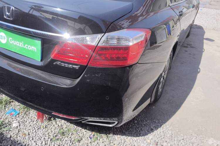 Used Honda Accord 2014 2.0L LX Comfort Edition Right Rear Taillight