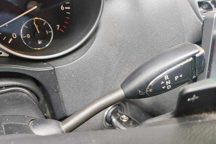 Used Mercedes-Benz M-Class 2010 ML 300 4MATIC